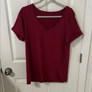 Source Unknown Women’s Deep Red V-Neck Short Sleeve Top, Size L, NWOT